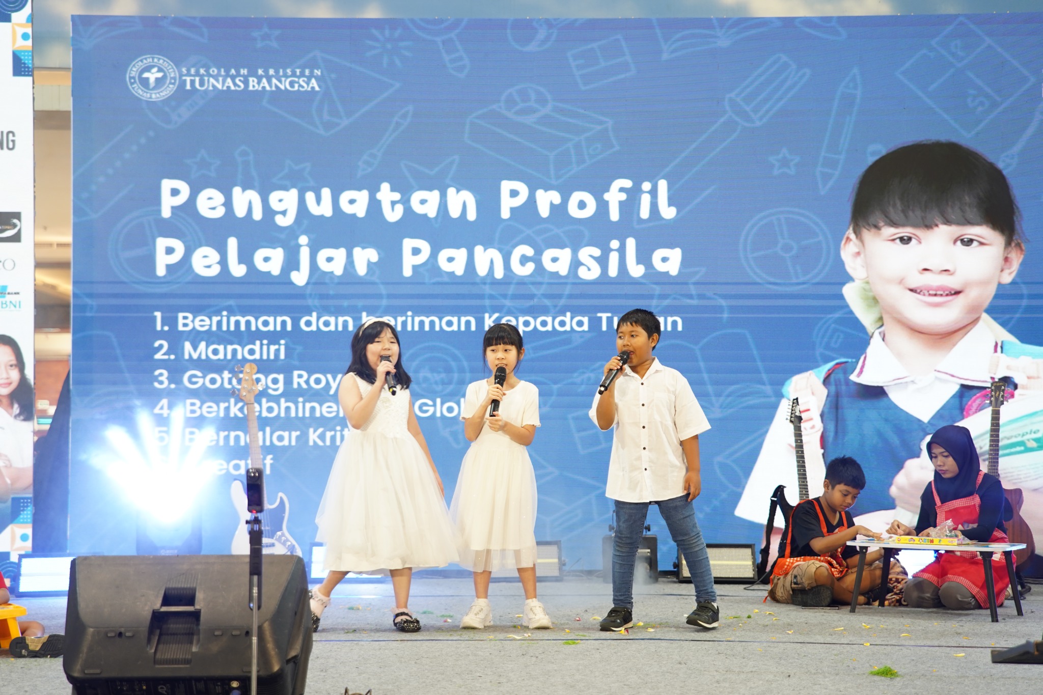 Siswa bernyanyi bersama dalam kegiatan Tunas Bangsa Bali